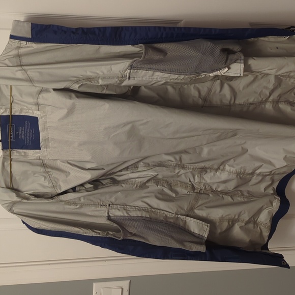 LL Bean Blue long rain coat - Picture 7 of 9